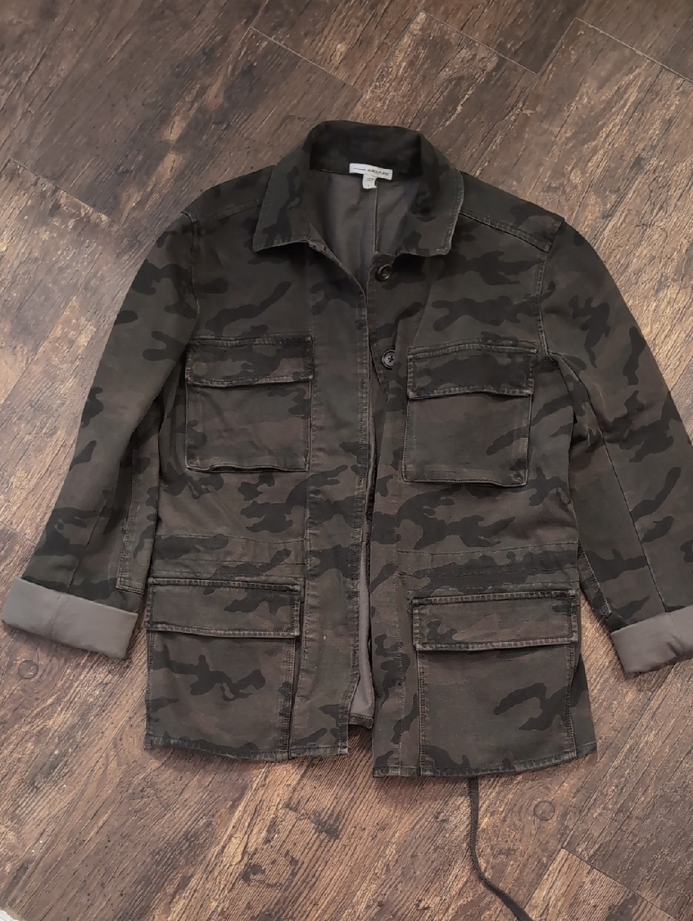 James perse camo jacket